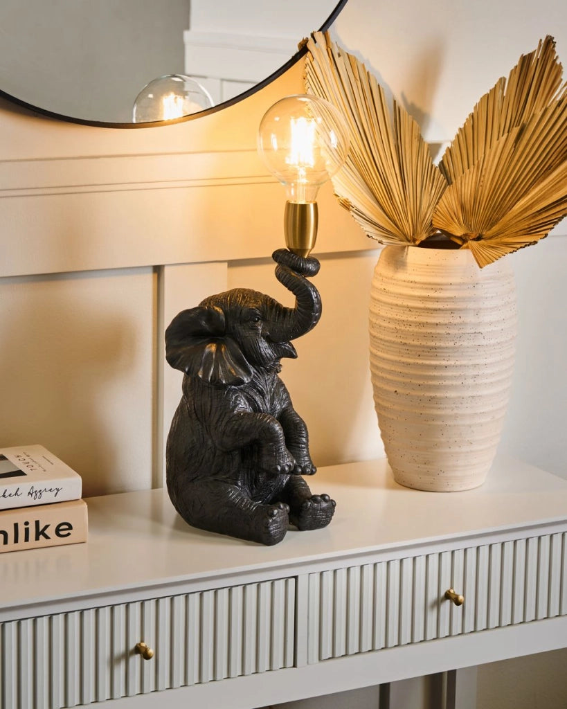 Lampada da tavolo a tema animale Luce da comodino a forma di elefante Lampada da lettura per la camera da letto Nero