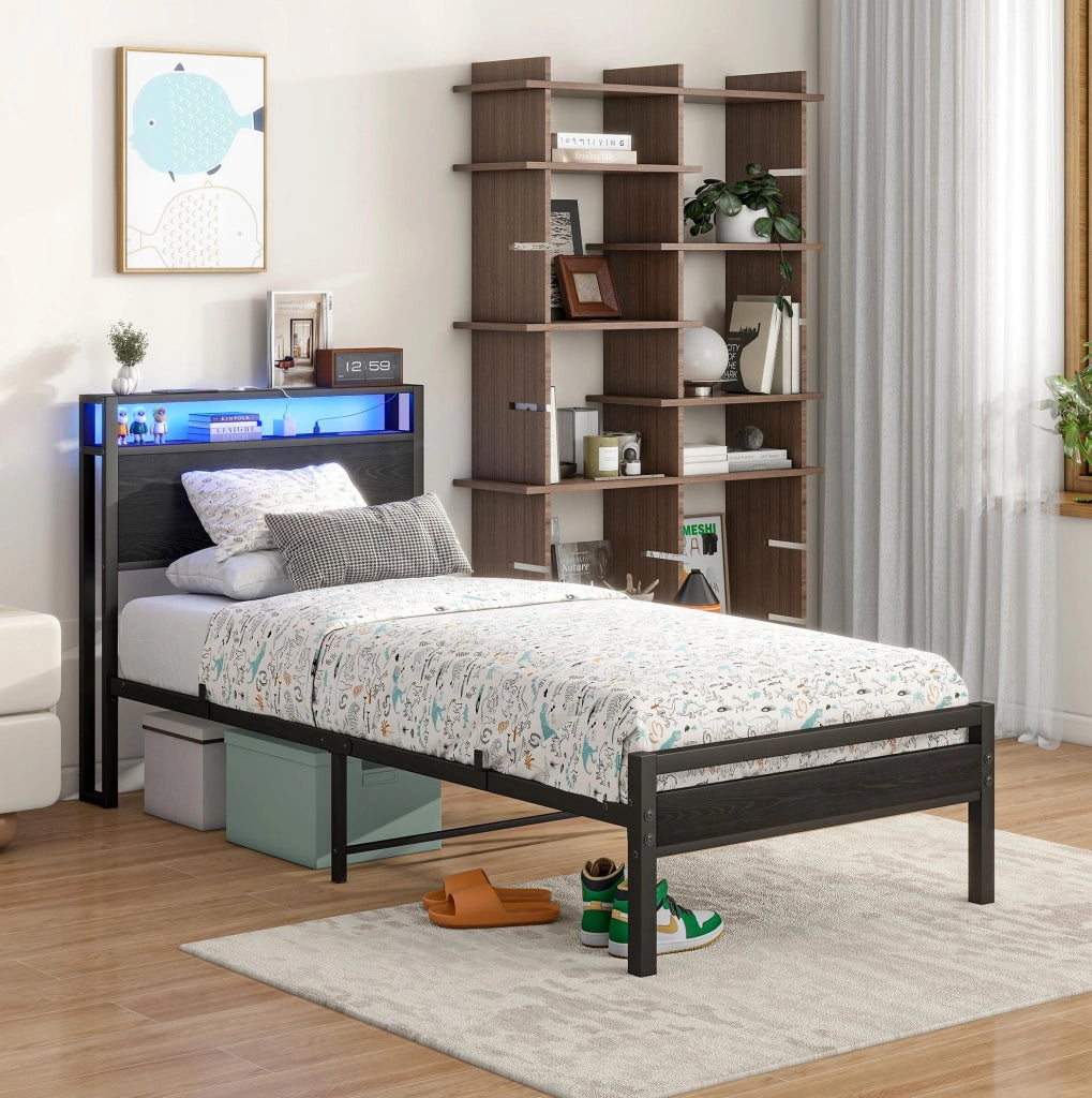 Letto singolo 90x200 cm in metallo con USB e testiera contenitore