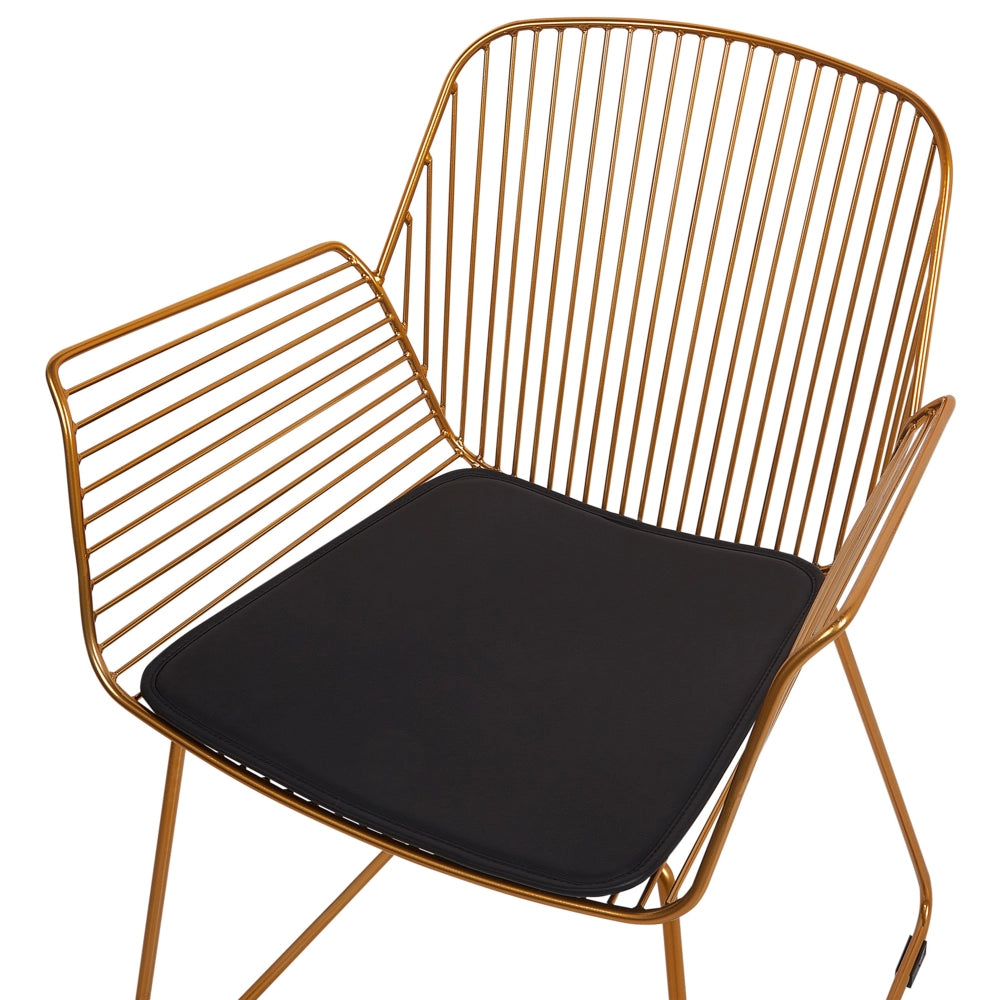 Set di 2 sedie da pranzo in metallo oro con schienale in filo di ferro e cuscini di seduta in ecopelle stile moderno industrale