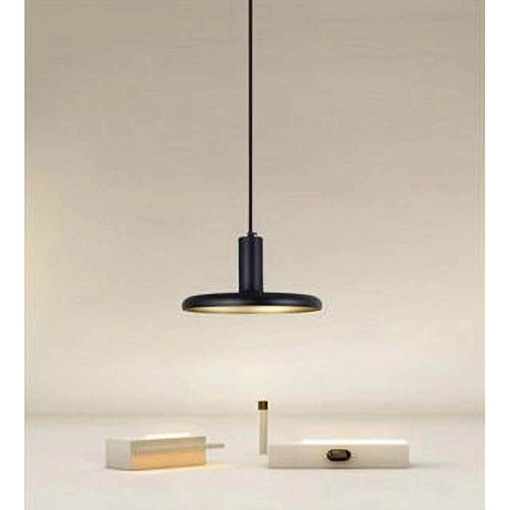 Trade Shop - Lampadario A Sospensione Design Moderno Con Paralume In Ferro Nero Oro E27 Ip20 33757 -