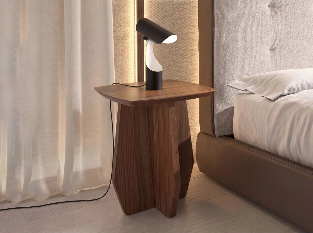 Lampada da tavolo in acciaio nero e bianco