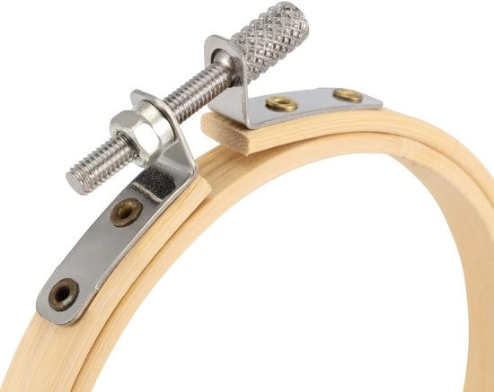 Borduurring in Bamboo con Chiusura in Acciaio Inossidabile - 15,5 cm - Facile da Utilizzare per il Fai da Te - Lame Affilate - Superficie Liscia - Manico per la Puntura