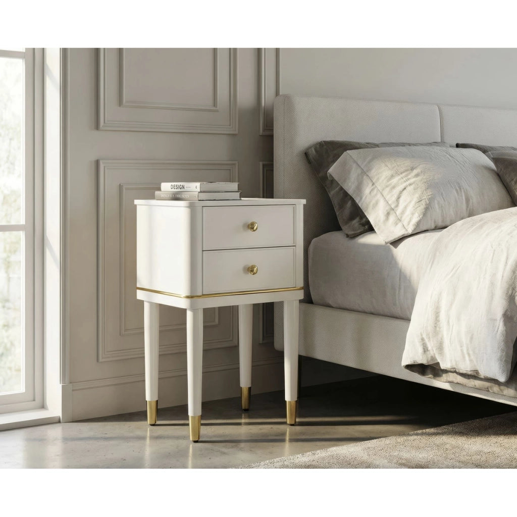Comodino Camille in legno bianco con dettagli oro