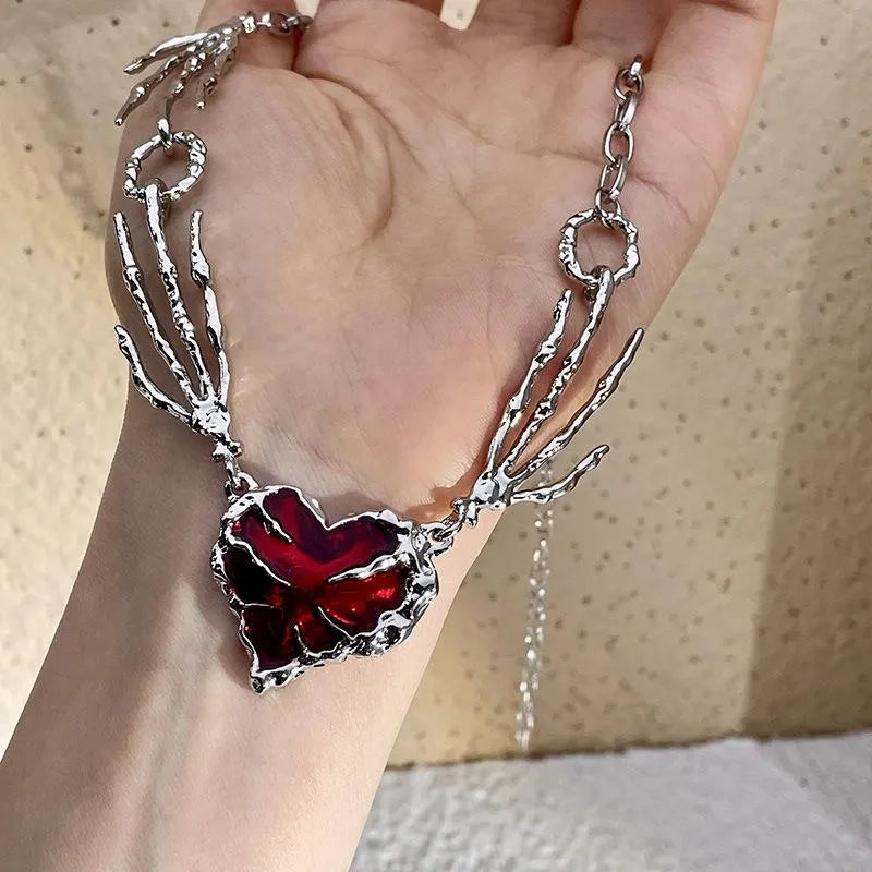 Collana con ciondolo a forma di cuore rosso fatto a mano, regalo di Natale o compleanno.
