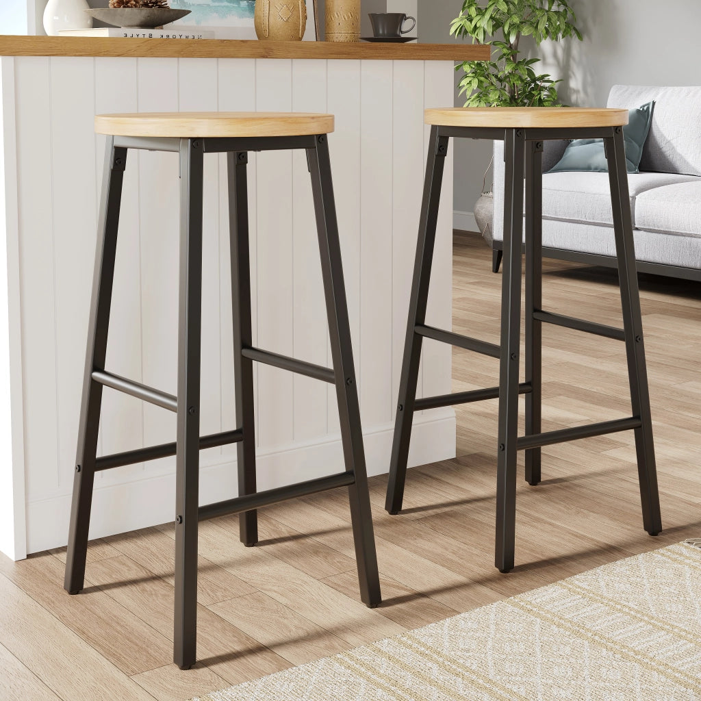 Sgabello da bar 2 pezzi con seduta effetto legno e due poggiapiedi, piedi regolabili e struttura in metallo nero 63 cm