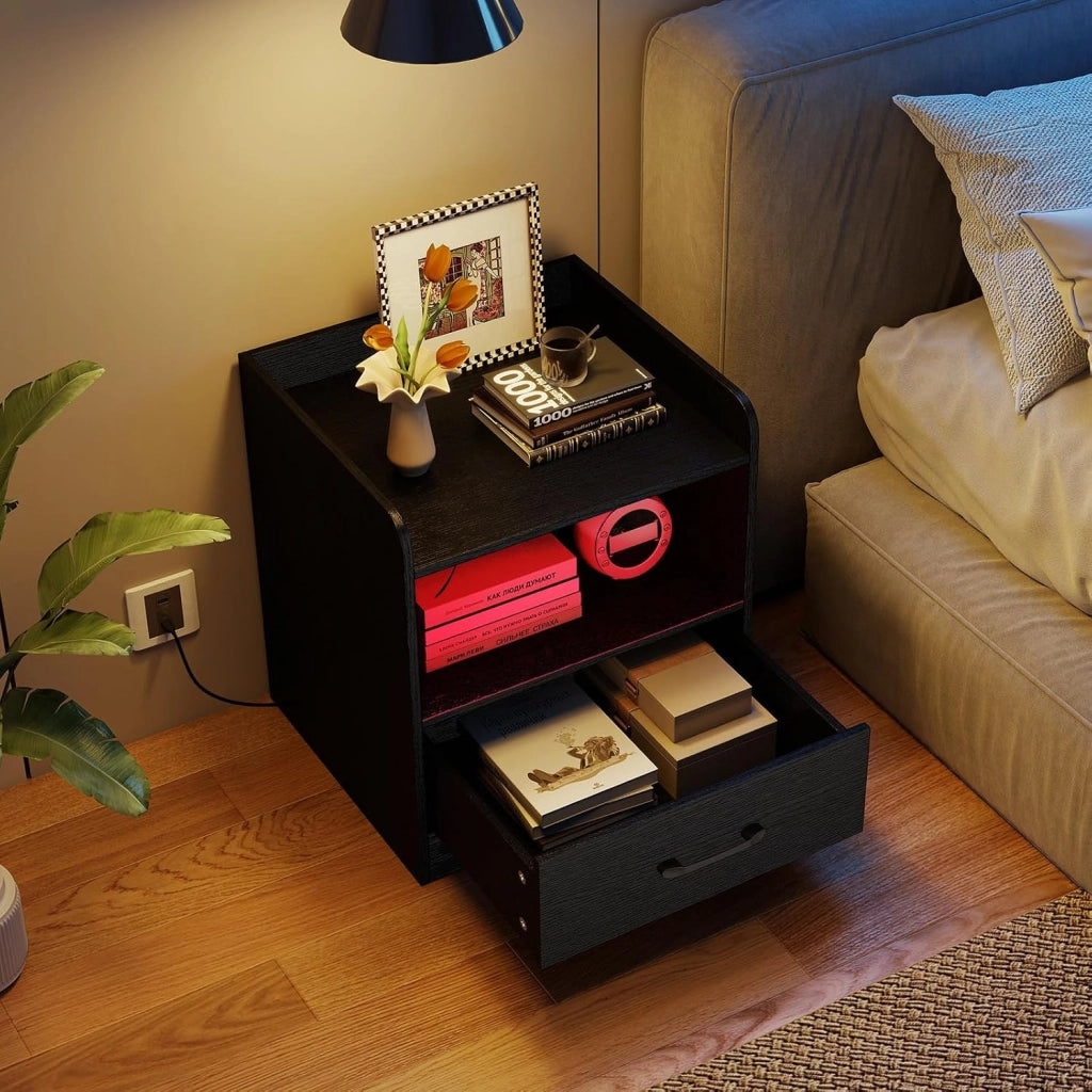 Comodino Cameretta con Luce LED a 16 Colori, Tavolino Camera da Letto con Ripiano Aperto e Cassetto, Comodino Moderno con Telecomando per Soggiorno, 44,5 x 40 x 50 cm, Nero