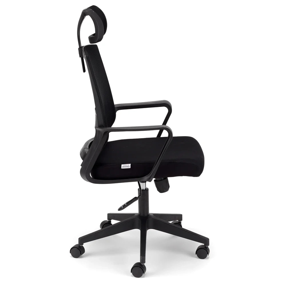 Sedia Girevole da Ufficio Dakar, massima Ergonomica, Schienale Alto e Poggiatesta Regolabile, Supporto Lombare Reclinabile, Rete Traspirante, Alzata a Gas, colore Nero