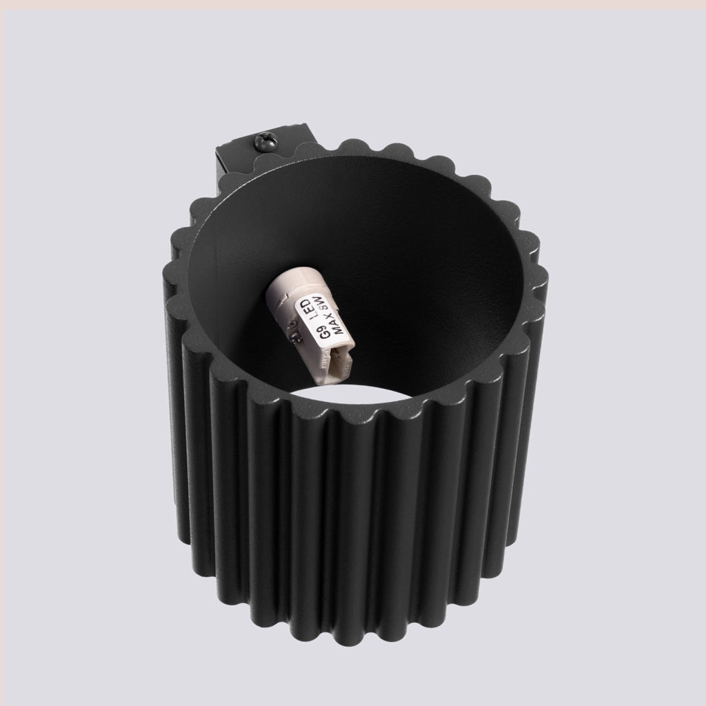 Pure Lume VISTAO applique nera tubo rigato 10cm su-giù G9