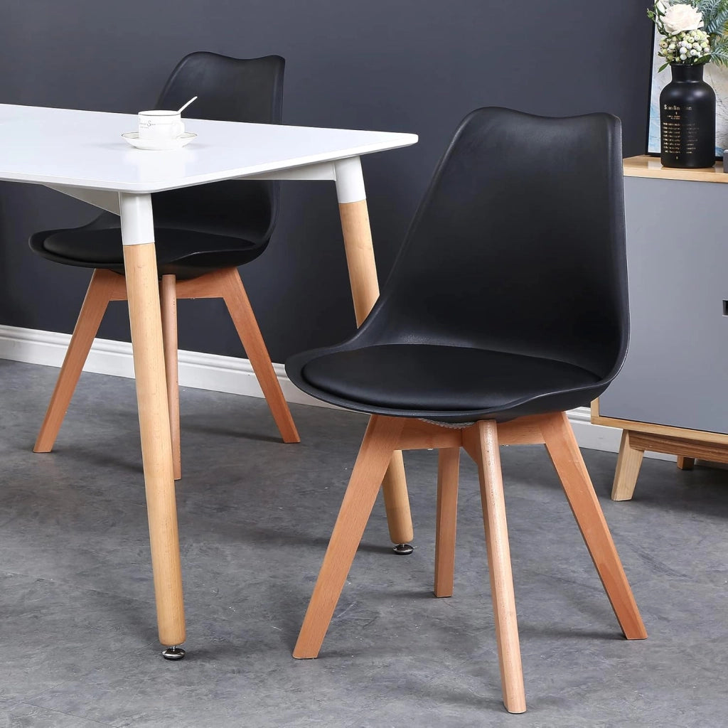 GrandCA HOME Set di 4 Sedie da Pranzo con Gamba in Faggio Massello, Design Retrò, Sedia Imbottita, Sedia da Cucina, in Legno, Nero