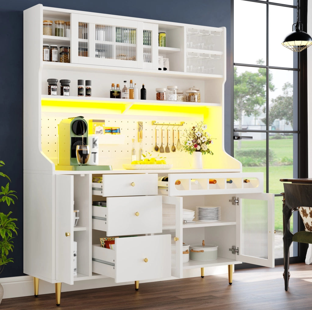 Credenza alta 145x39x171 cm bianca in MDF, LED, portabottiglie e ripiani regolabili
