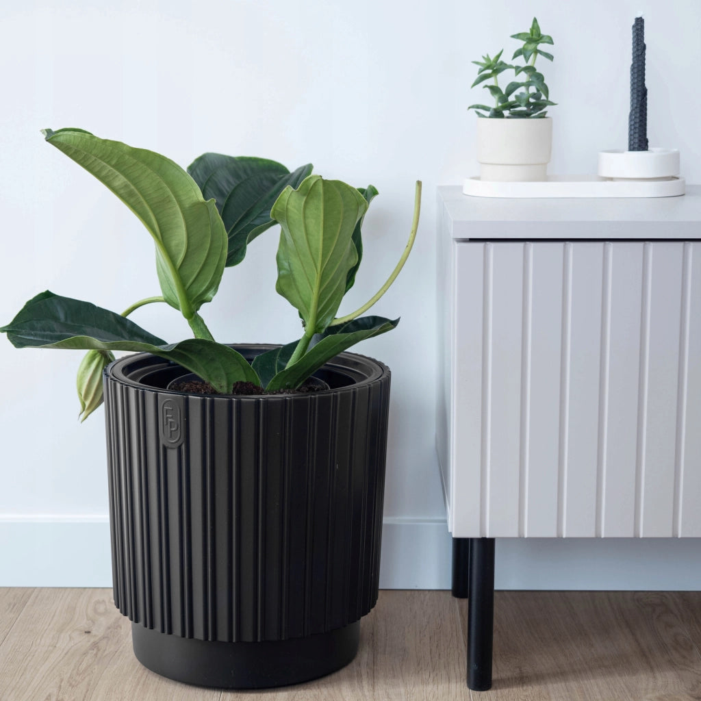Vaso da fiori KADAX da 30 cm con coperchio e inserto, vaso da fiori in plastica nera
