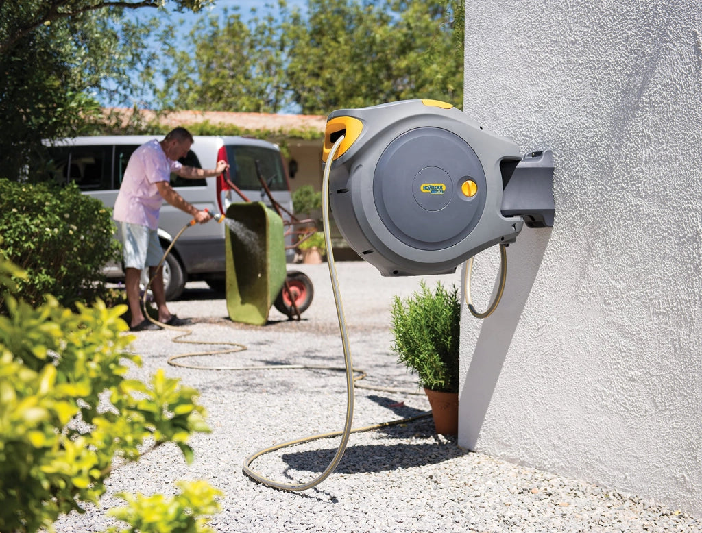 AVVOLGITUBO A MURO 'AUTO REEL' mt. 30 - c/ stivaggio accessori  - HOZELOCK