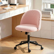 Sedia da ufficio rosa in teddy con ruote e altezza regolabile