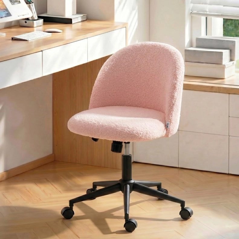 Sedia da ufficio rosa in teddy con ruote e altezza regolabile