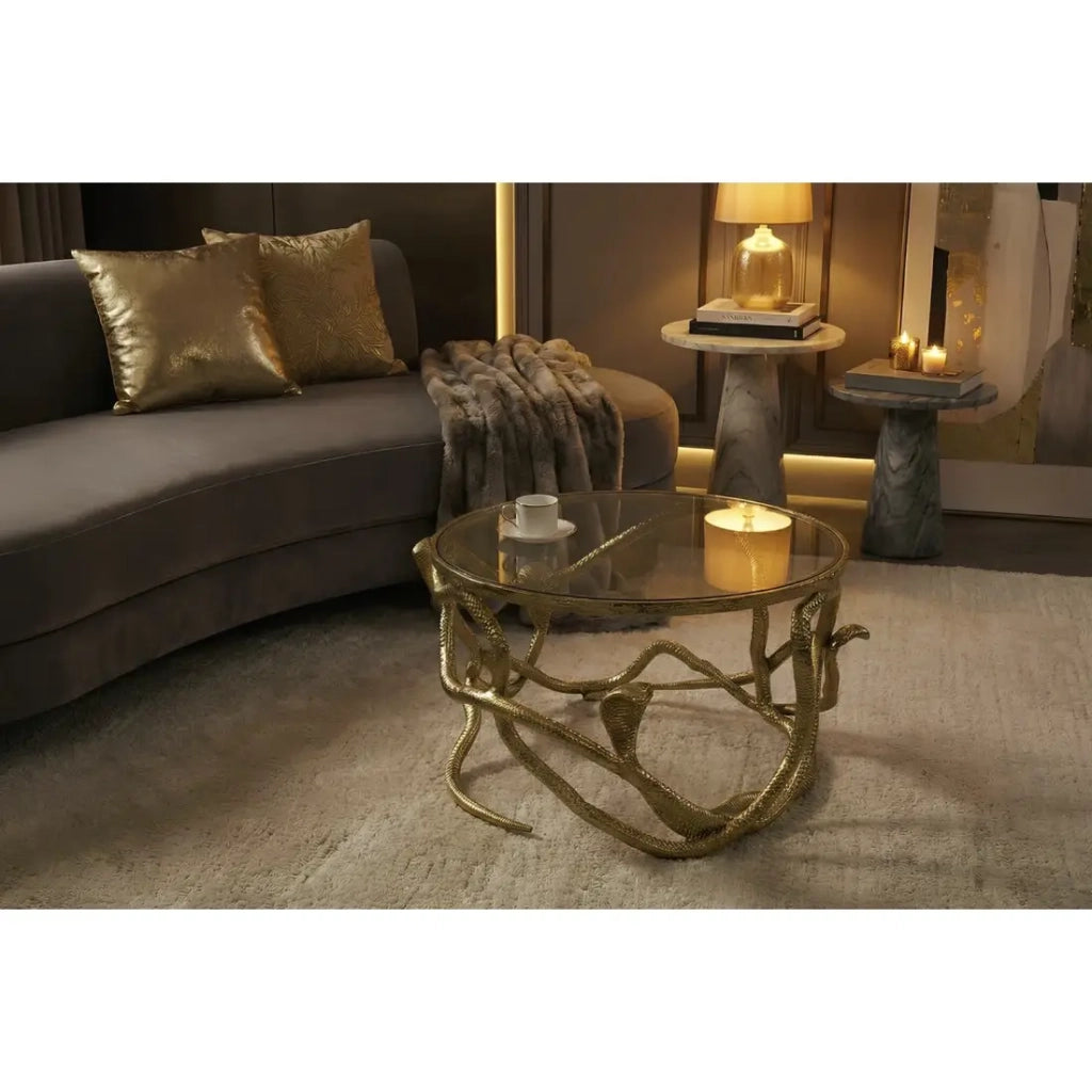 Tavolino basso VIPEREA rotondo 67 cm dorato con serpenti in alluminio e vetro temperato