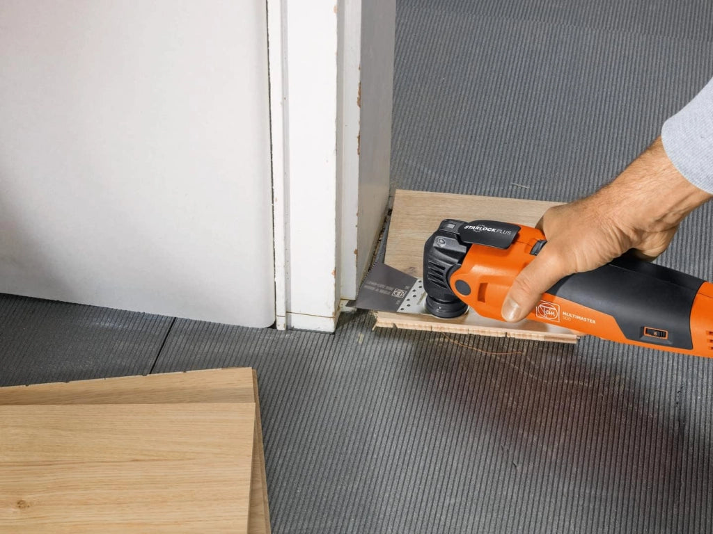 Multimaster MM 500 Plus Basic, Utensile con lama bimetallica per legno, metallo e plastica, Motore FEIN da 350 W, Sistema antivibrazioni, Attacco StarlockPlus, Sistema di serraggio rapido