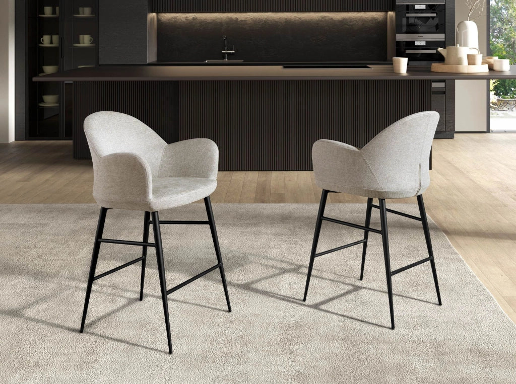 Sgabello in tessuto grigio chiaro