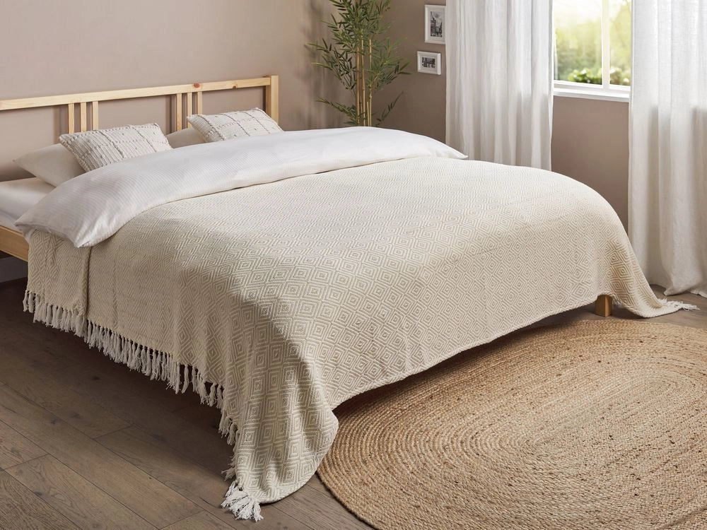 Copriletto in cotone beige chiaro 220 x 240 cm con frange Soggiorno Camera da letto Tessili