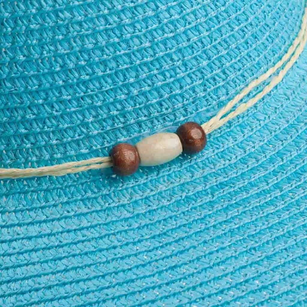 Cappello a tesa larga blu con dettaglio 58