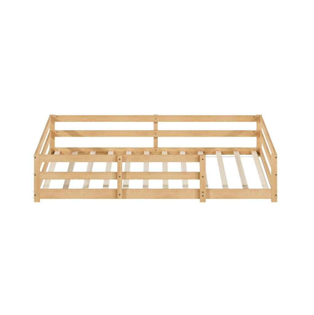 Letto per bambini 140x200 cm con sponde su 4 lati e rete a doghe in legno colore naturale