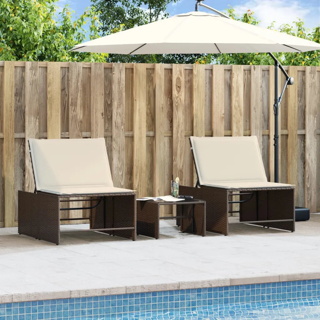 Lettini prendisole 2 pz con tavolo marrone in polyrattan 368423