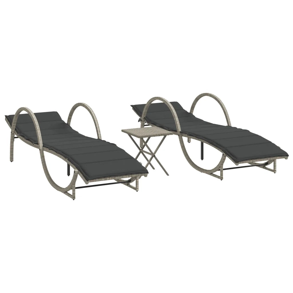 Lettini Prendisole 2pz con Tavolino Grigio Chiaro in Polyrattan 368268