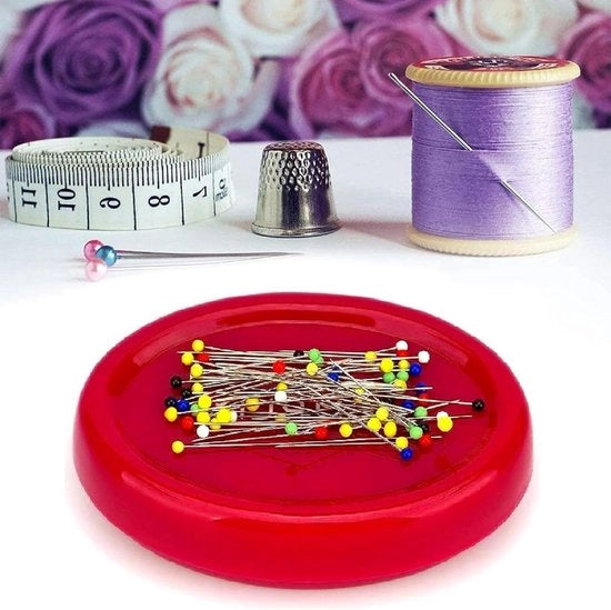 Cuscino a magli per ago a maglia paperclip viti rosse