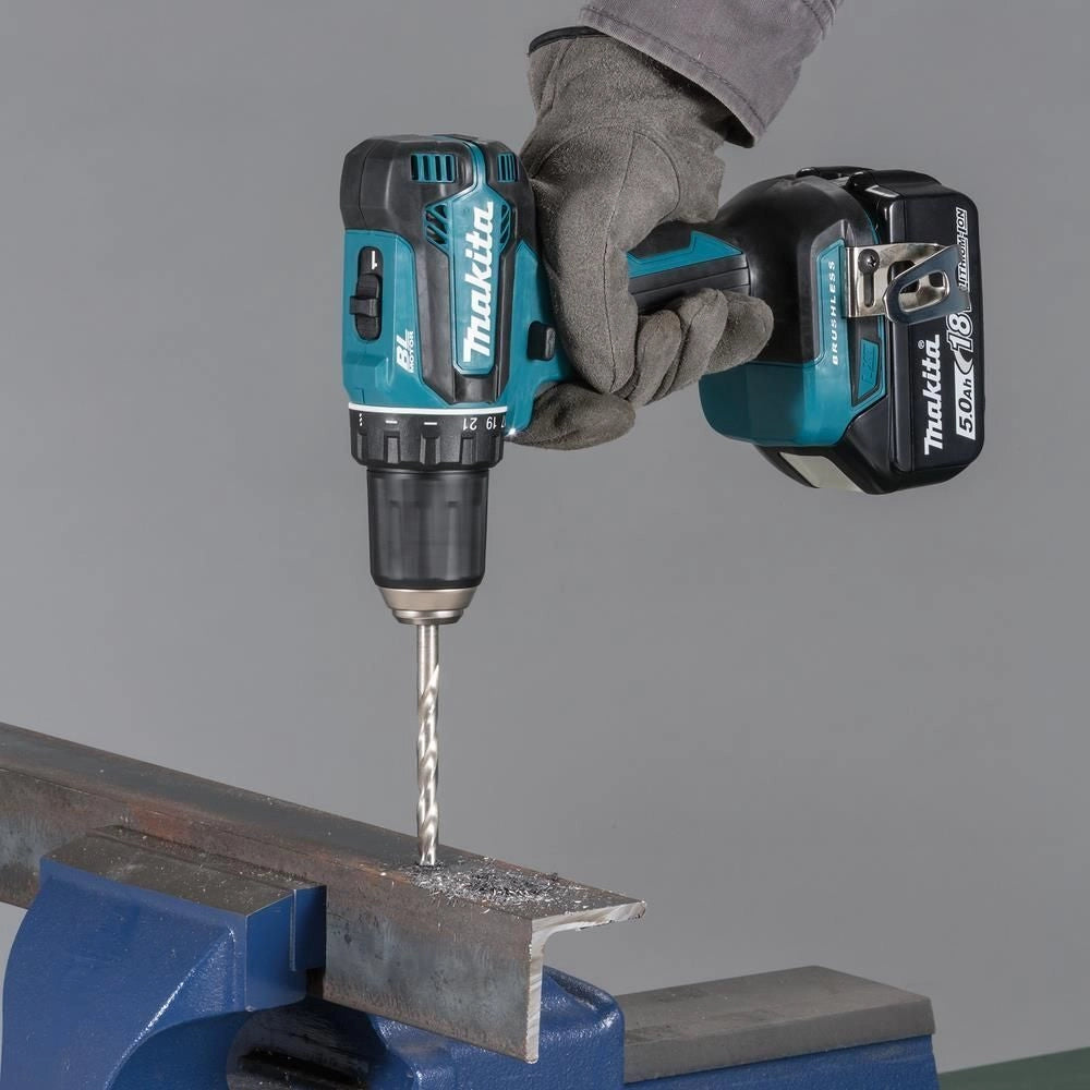 Makita DDF485RTJ Trapano avvitatore a batteria 18V con motore brushless 2 batterie 5,0 Ah e valigetta MAKPAC colore Nero