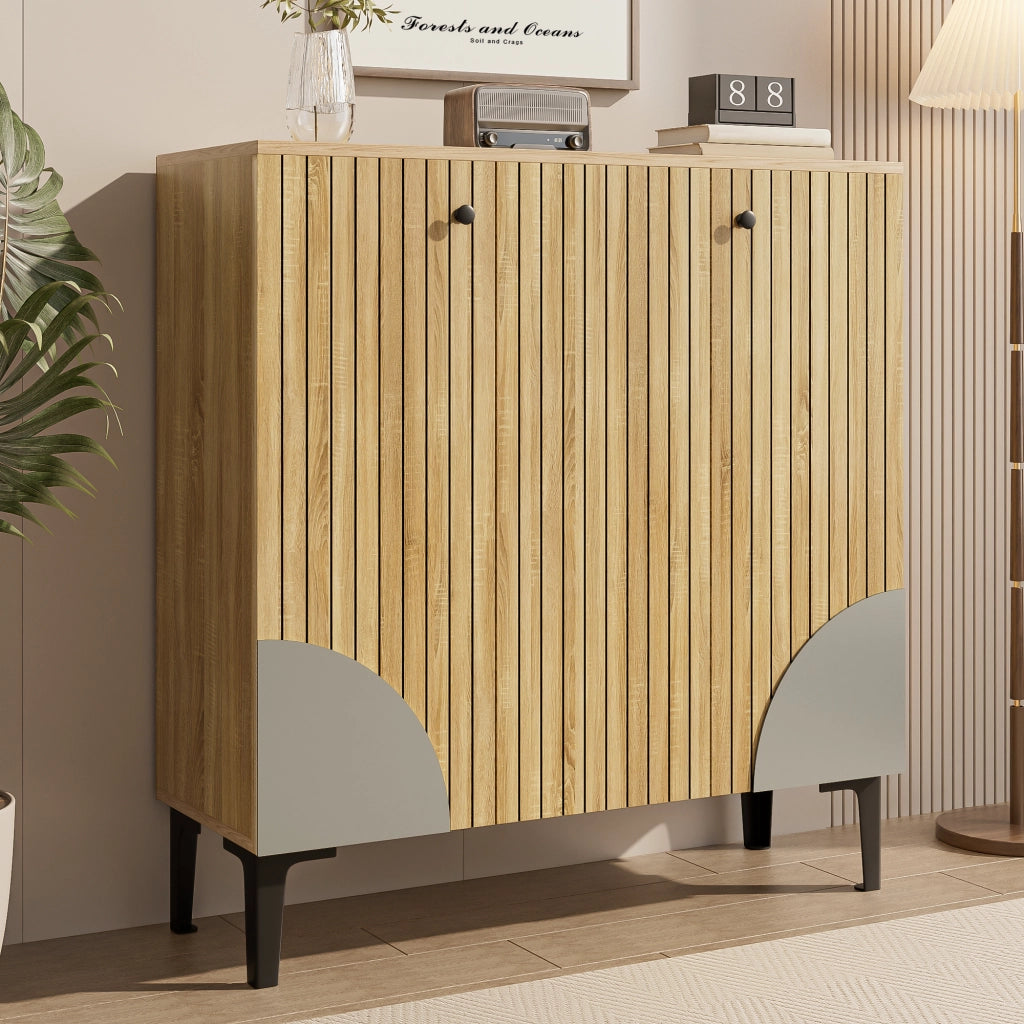 Mobile Scarpiera con 3 Ante e Ripiani; Struttura Verticale; Stile Moderno; in Truciolare; 90×32×94 cm; Legno