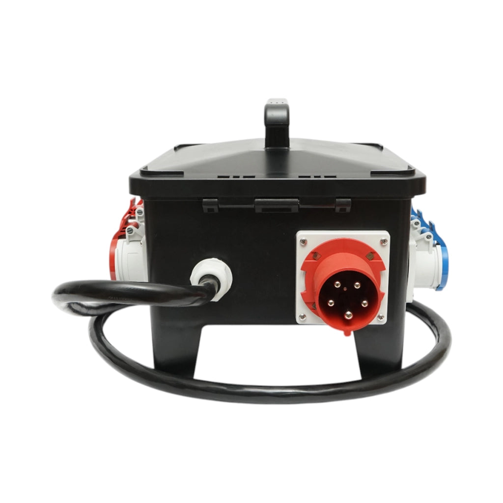 Quadro prese per cantiere portatile, 2 × 415V / 16A, 2 × 415V / 32A, 4 × 250V / 16A, dimensioni 370 × 340 × 330 mm, grado di protezione IP44 / IP54. Breckner Germany
