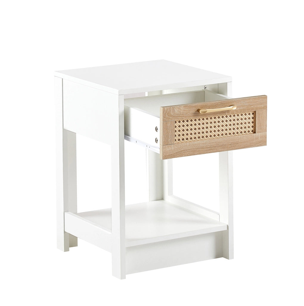 Comodino con cassetto; finitura rattan; in MDF; naturale e bianco