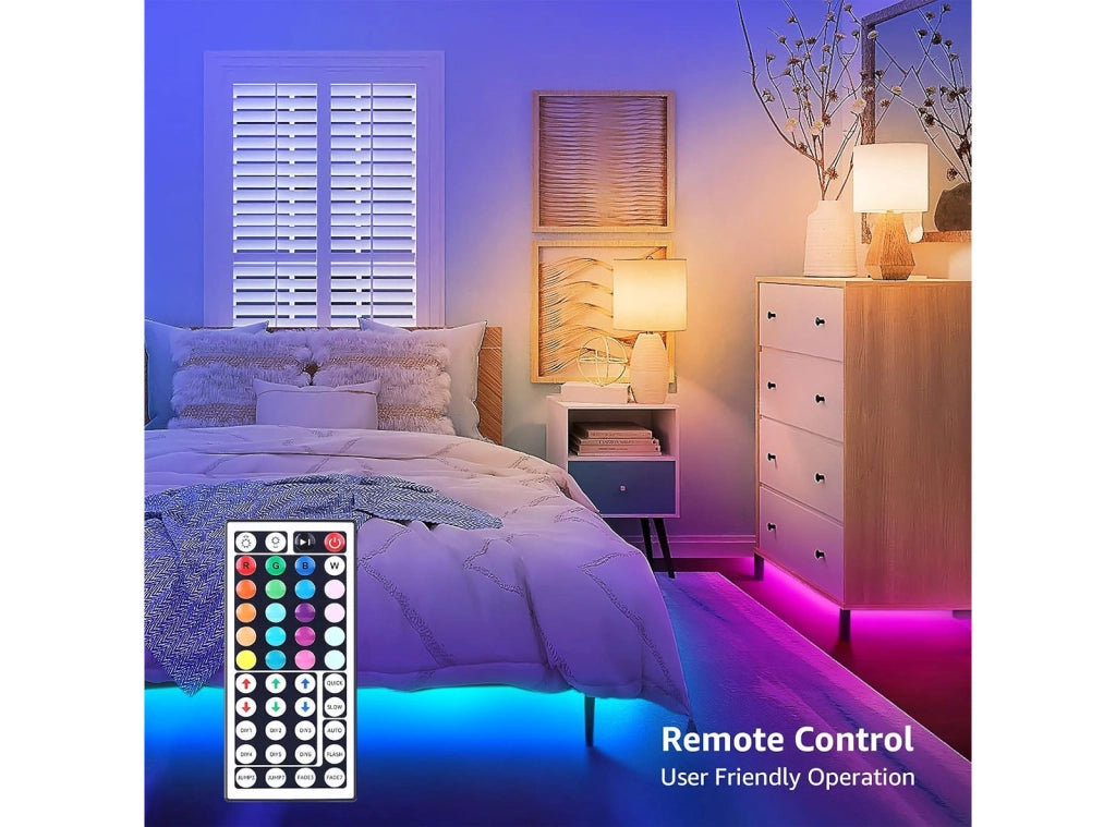 Striscia Led 5 Metri RGB 5050 Controllo con Telecomando 44 Tasti Non Impermeabile Luci Led Colorate per Decorazioni da Interni
