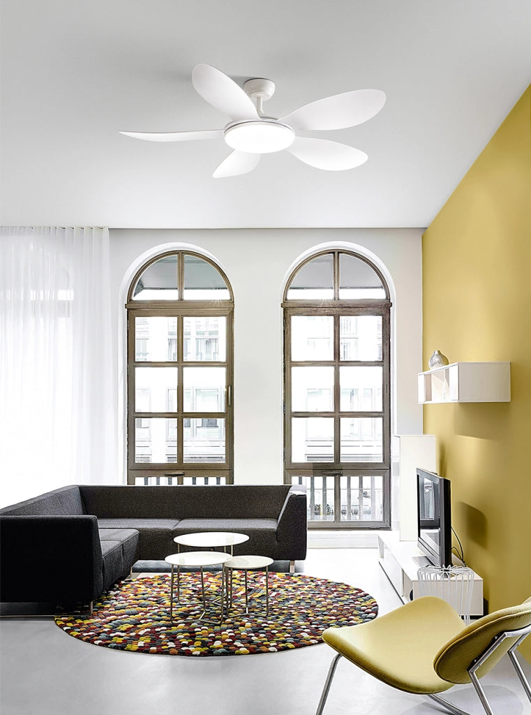 Ventilatore da soffitto in metallo bianco 130 cm, 36W LED, 6 velocità, Telecomando incluso, luce dimmerabile con temperatura regolabile - Perenz