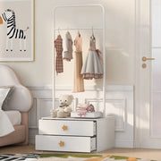 Scaffale con asta appendiabiti e due cassetti, struttura stabile per camera dei bambini, in MDF bianco 70 × 55 × 168 cm