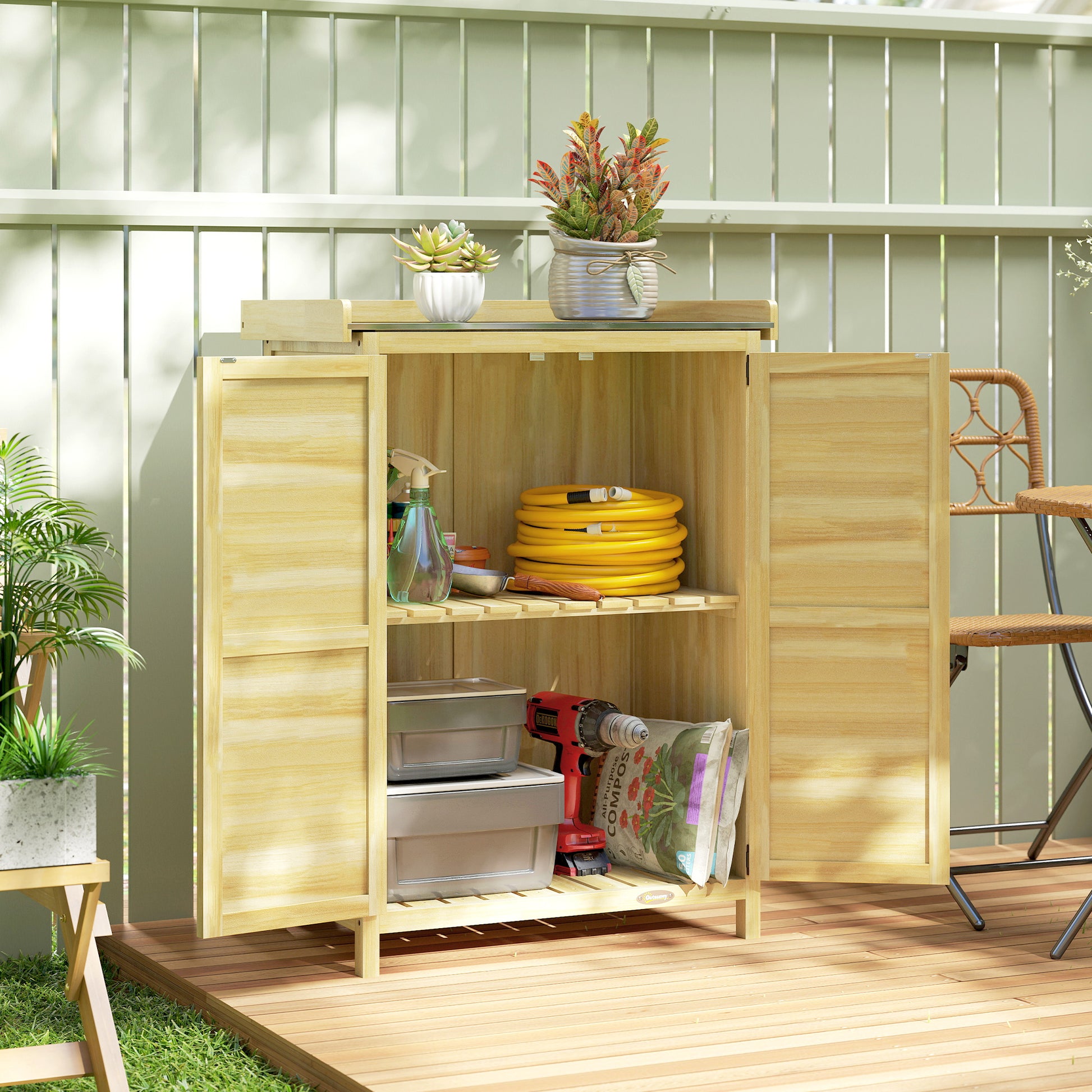 Armadio da Giardino 71.5x39x95 cm con Piano in Acciaio Ripiani e Ganci in Legno
