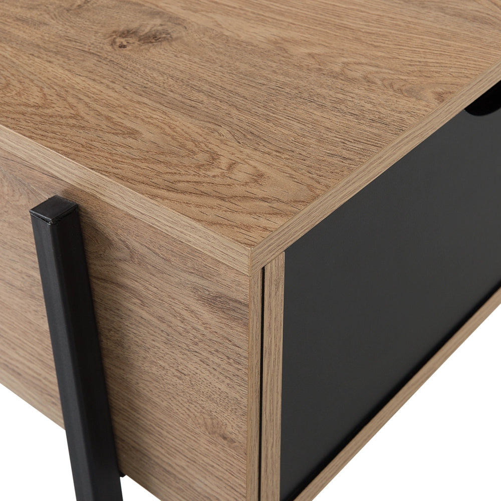 Tavolino da caffè in truciolare di legno chiaro con ripiano superiore gambe in metallo Nero