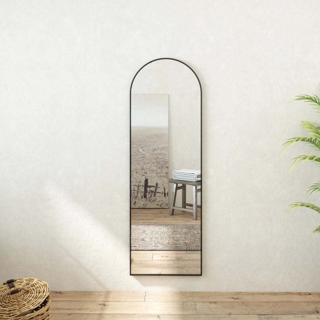 Specchio a corpo intero 163x54cm, design moderno e adatto per svariate scenari.