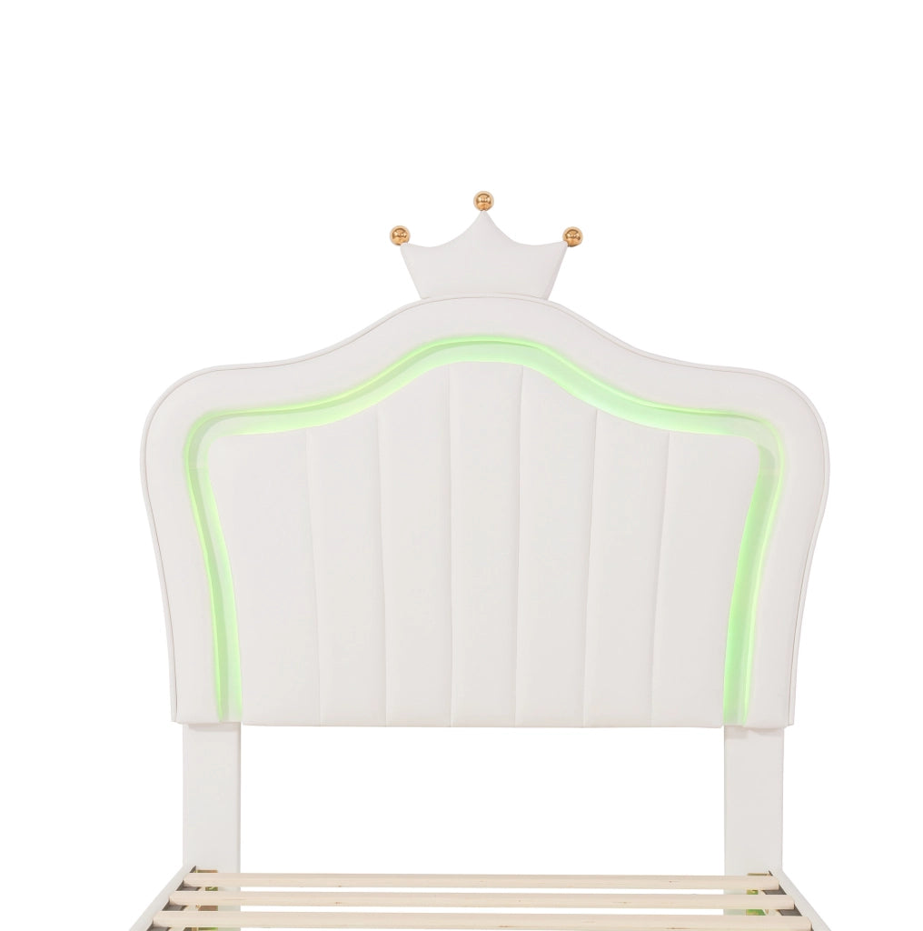 Letto imbottito per bambini 90x200 cm con corona, LED e similpelle bianca