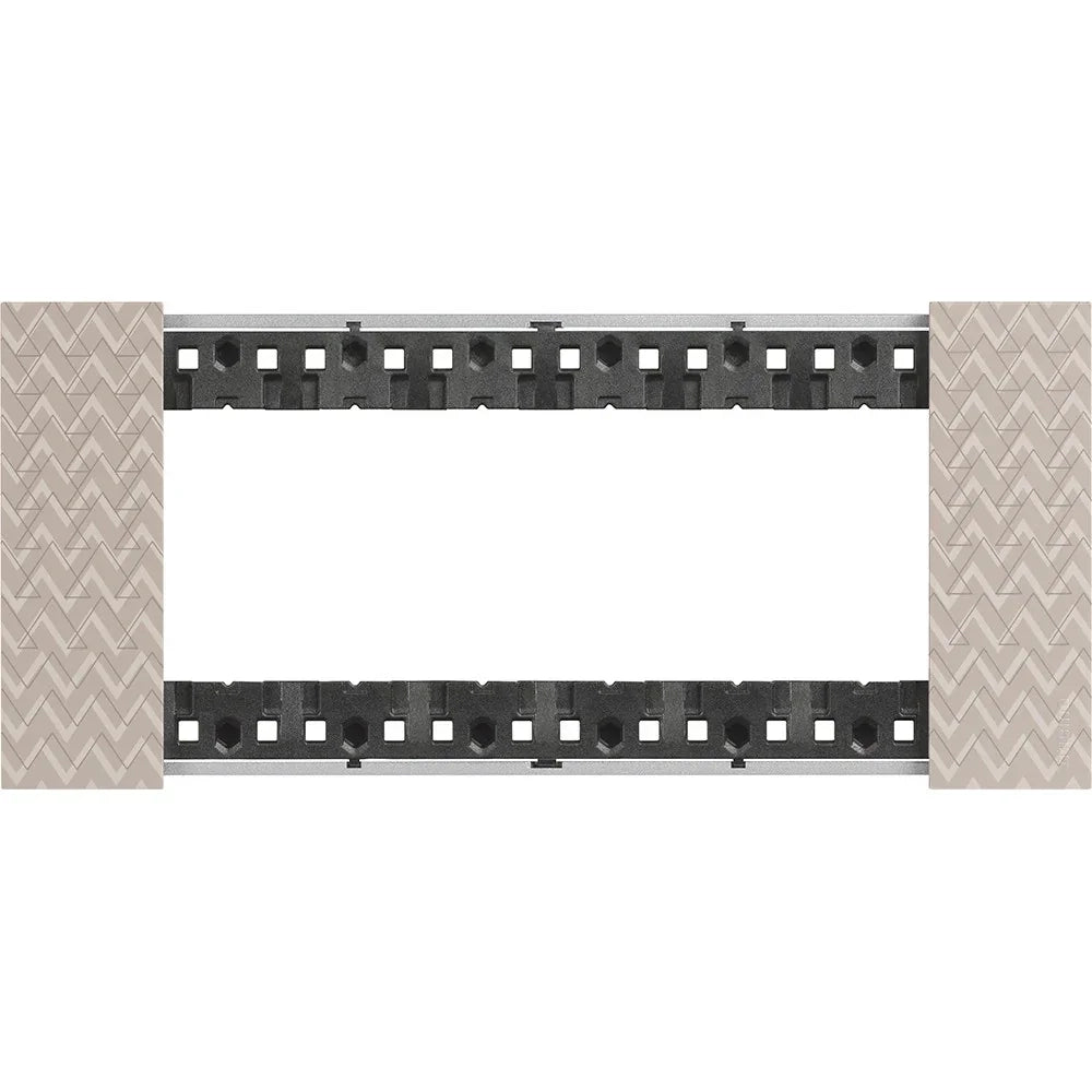 Placca Bticino Living Now 6 moduli colore Optic KA4806MM