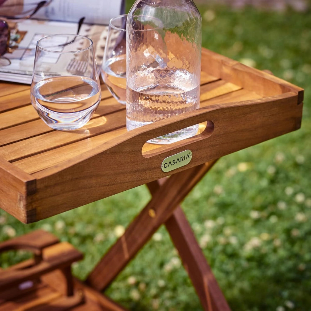 ® Carrello da Cucina Portavivande in Legno di Acacia Certificata FSC® 2 Ripiani Vassoio 3 Portabottiglie Giardino