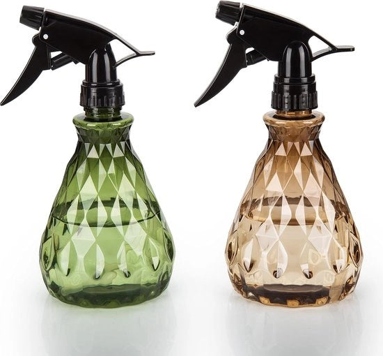Due flaconi spray - 500 ml/17 oz flaconi spray vuoti - flaconi spray riciclabili in plastica - flaconi spray con nebulizzatore regolabile - flaconi spray con contenitore riempibile - per soluzioni di pulizia, giardinaggio, piante
