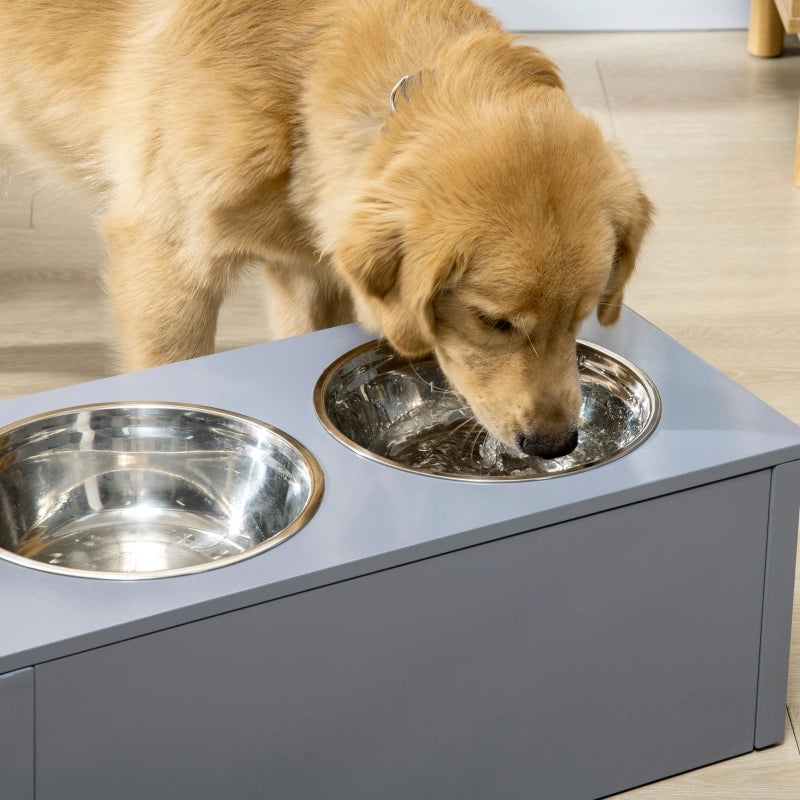 Scaffale rialzato con due ciotole in acciaio inox e cassetto per cani medi grigio 60 × 30 × 24 cm