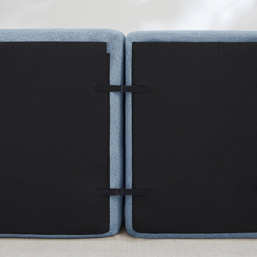 Divano modulare 3 posti con 2 pouf; 288x165x79 cm; in fleece granulare blu