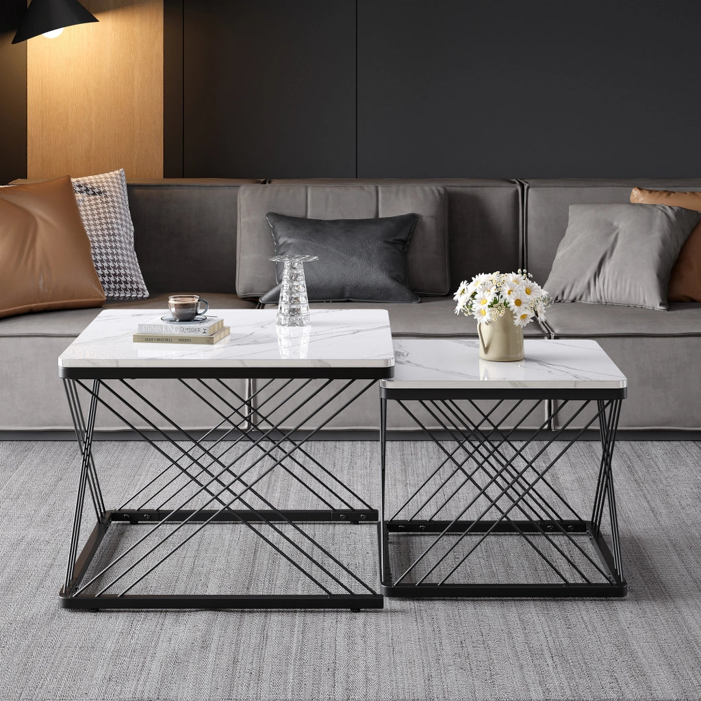Tavolino basso modulare in set da 2 con finitura marmo lucida, piedini regolabili, MDF nero e bianco