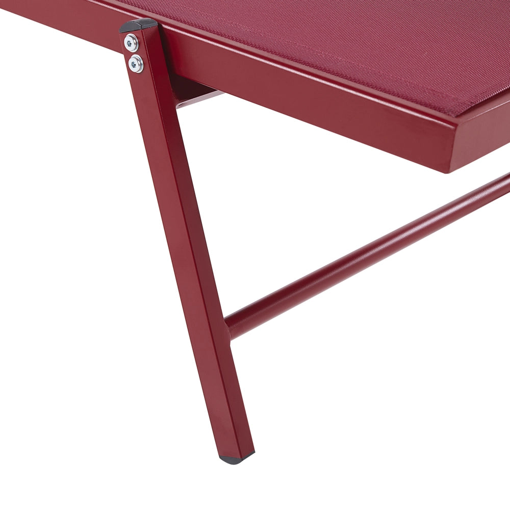 Lettino prendisole da giardino Sedile sintetico rosso Struttura in alluminio 198 x 61 cm Schienale reclinabile regolabile con ruote Patio
