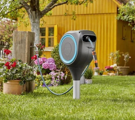 Gardena RollUp S pompa da giardino 15 m Sul suolo Colore foglia di tè