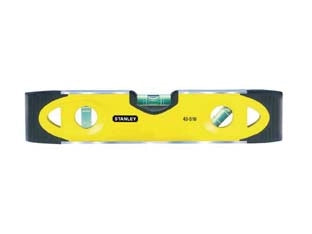 LIVELLA MAGNETICA IN ALLUMINIO  cm.20 base magnetica (042291)    STANLEY