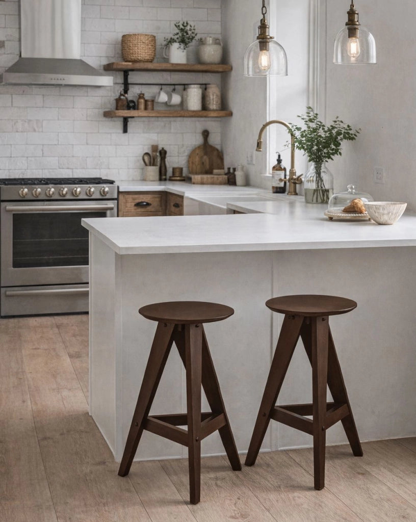 Set di 2 sgabelli in legno di caucciù marrone scuro in stile retrò per sala da pranzo cucina