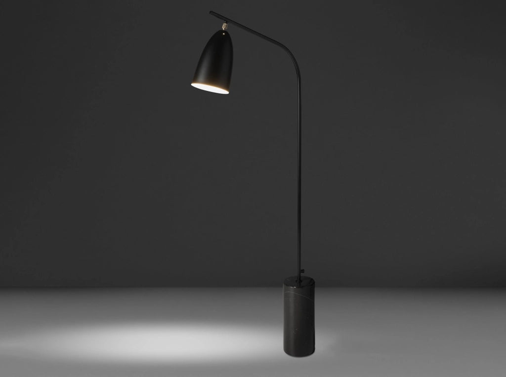 Lampada da terra in marmo nero e acciaio nero