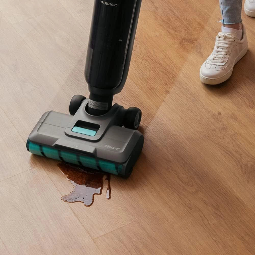 Cecotec 05852 FreeGo WashandVacuum Spray Lavapavimenti Senza Filo 250 W 35 min autonomia 700 ml serbatoio colore Nero